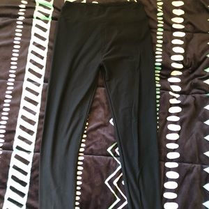 Lularoe solid black leggings